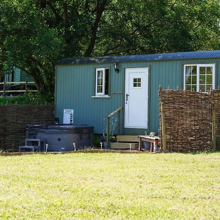 The Laburnum Retreat Shepherd Hut Private Hot Tub Upper Hulme Luaran gambar