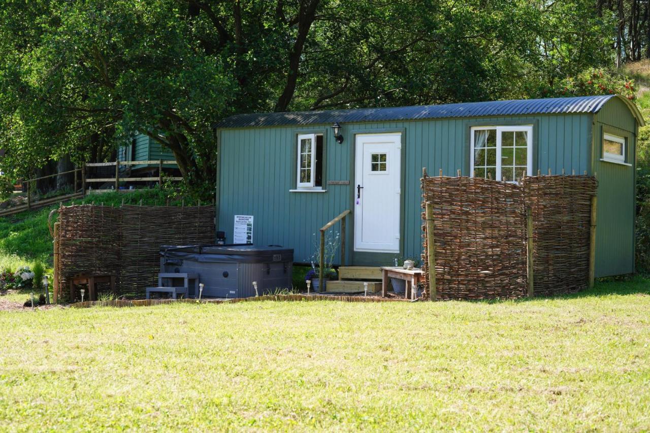 The Laburnum Retreat Shepherd Hut Private Hot Tub Upper Hulme Luaran gambar